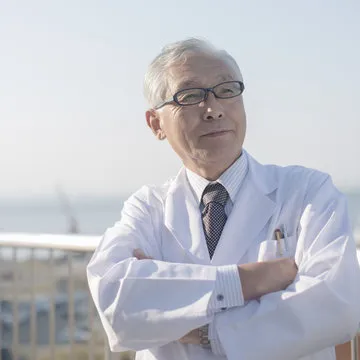 客服与合规专员